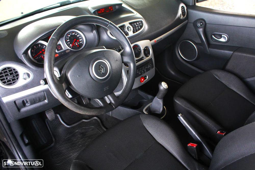 Renault Clio 1.2 16V Rip Curl II - 27