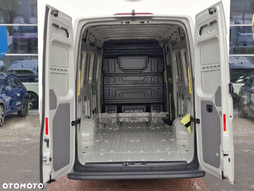Volkswagen Crafter - 9