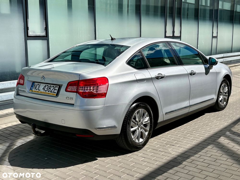 Citroën C5 2.0 16V Confort - 4