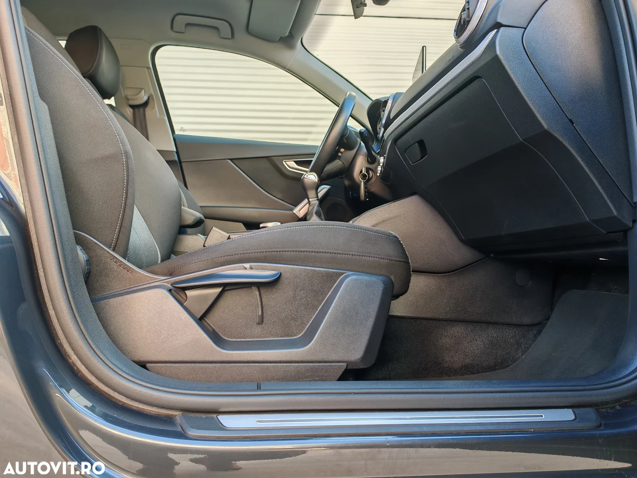 Audi Q2 30 TDI Advanced - 21