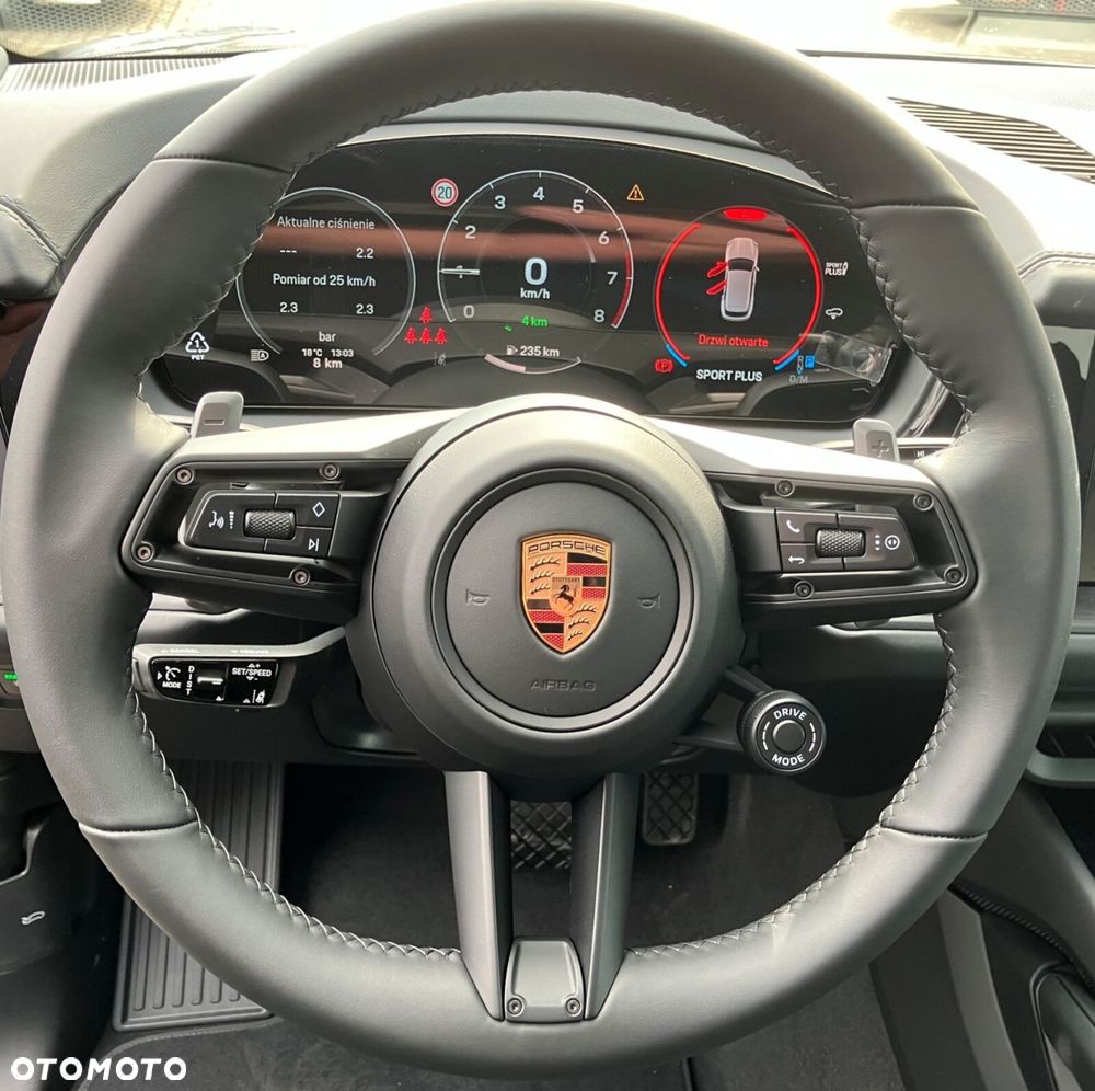 Porsche Cayenne - 23