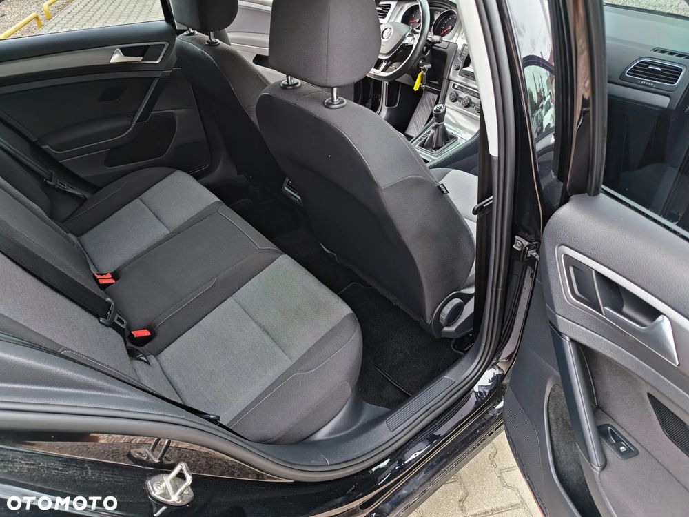 Volkswagen Golf 1.2 TSI BMT Comfortline - 20