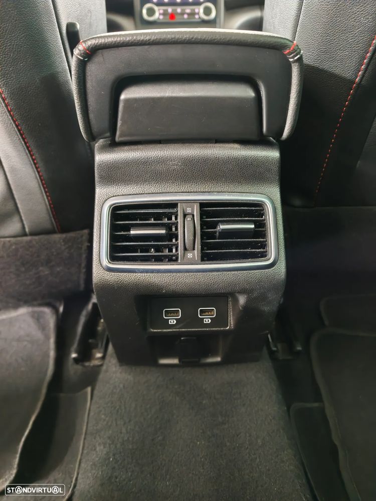 Renault Mégane Sport Tourer 1.6 E-Tech Plug-In Hybrid R.S. Line - 27