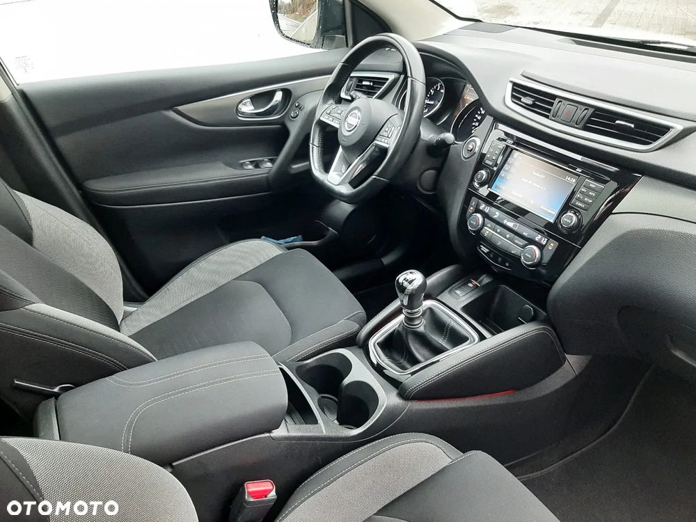 Nissan Qashqai 1.2 DIG-T 360 - 24