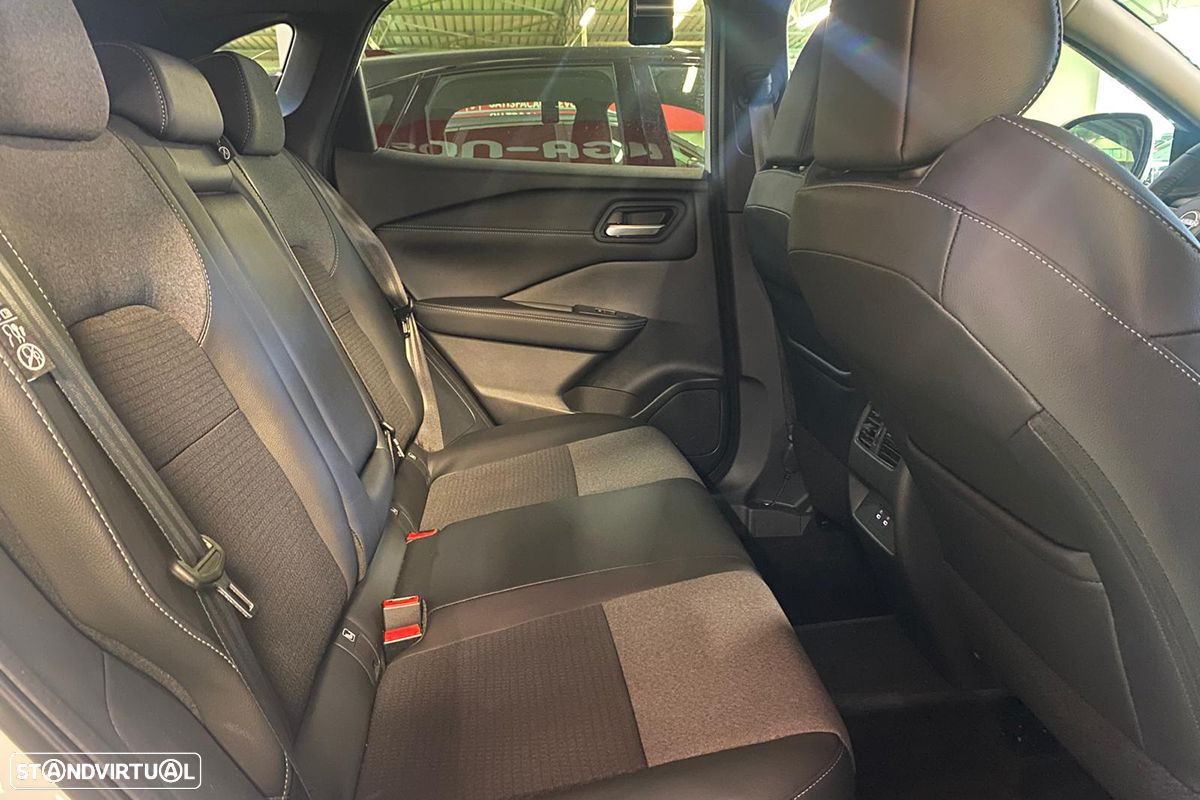 Nissan Qashqai 1.3 DIG-T N-Connecta LED Xtronic - 13