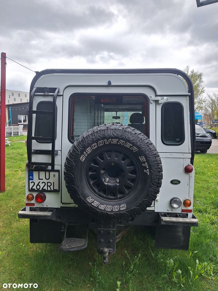 Land Rover Defender - 5