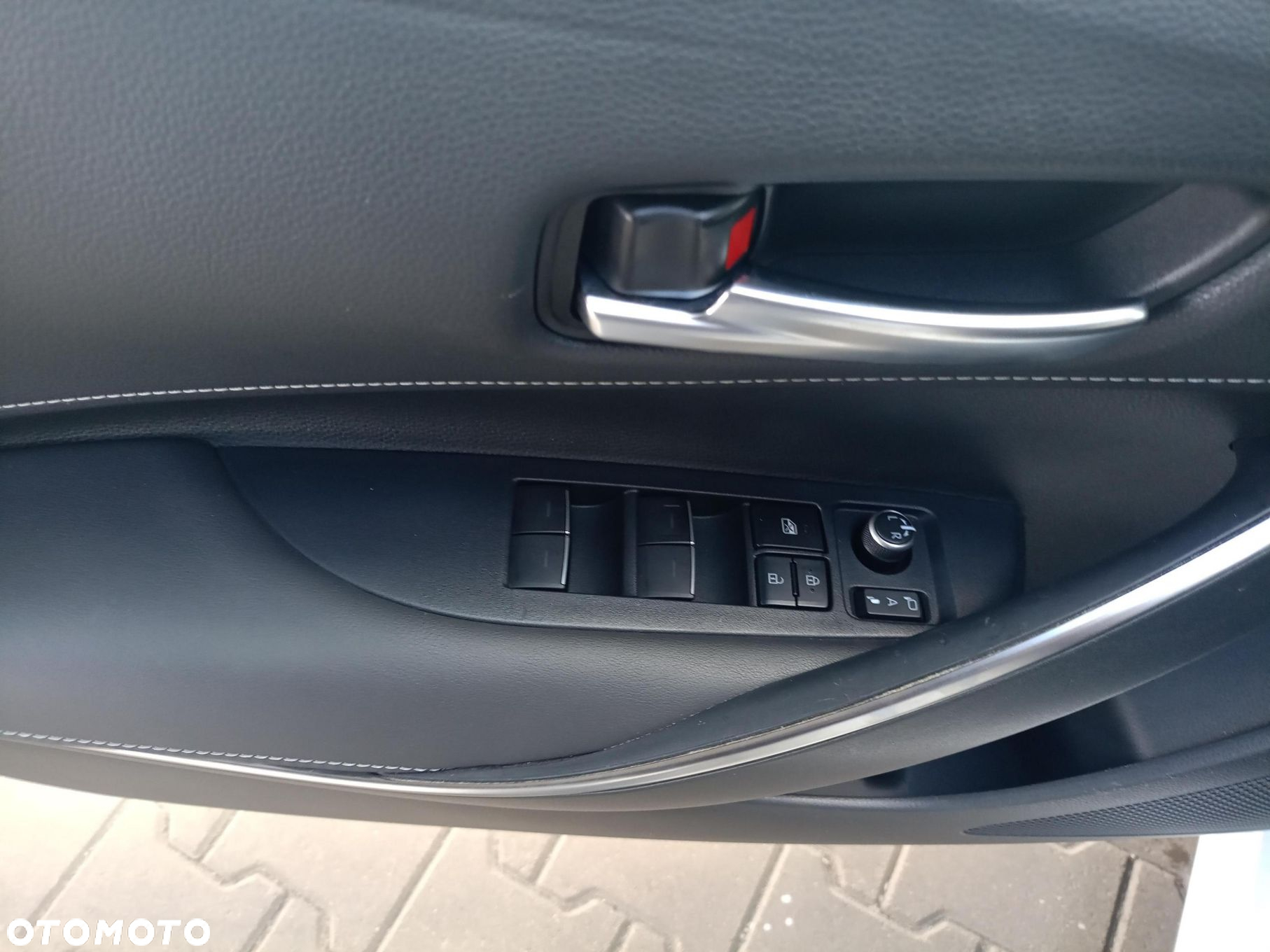 Toyota Corolla 2.0 Hybrid Comfort - 15