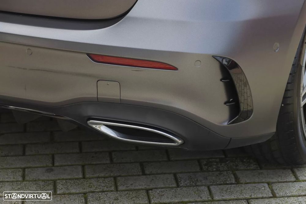 Mercedes-Benz A 250 7G-DCT AMG Line - 29