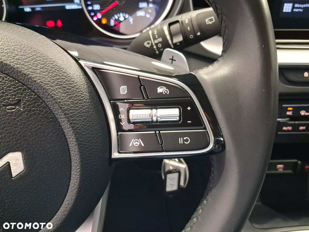 Kia XCeed - 11
