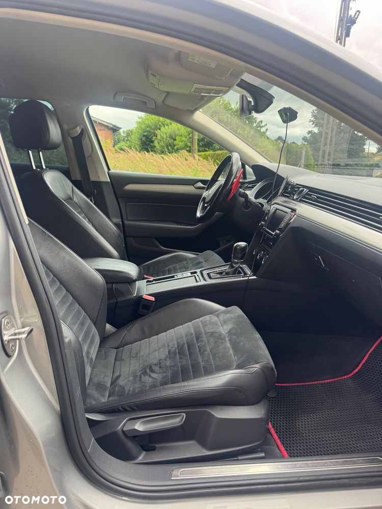 Volkswagen Passat 2.0 TDI Bi-Turbo BMT 4Mot Highline DSG - 16