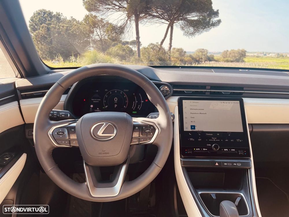 Lexus LBX Elegant - 14