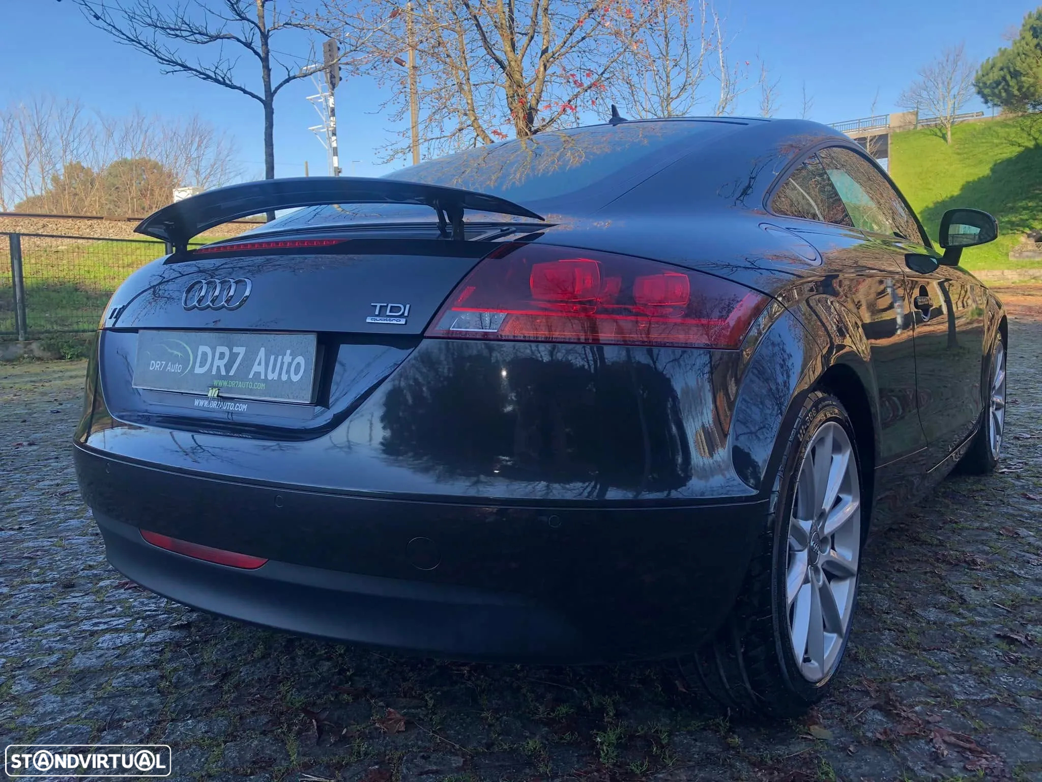 Audi TT Coupé 2.0 TDI quattro Limited Edition - 12