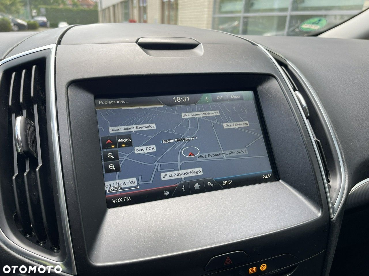 Ford S-Max - 37