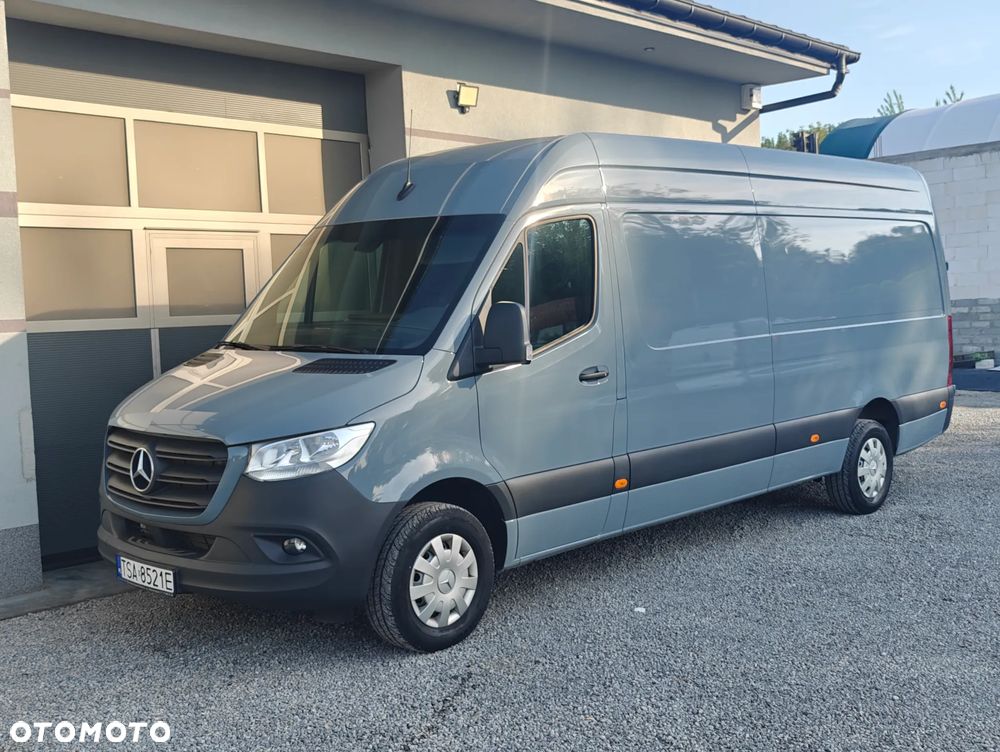 Mercedes-Benz Sprinter - 11
