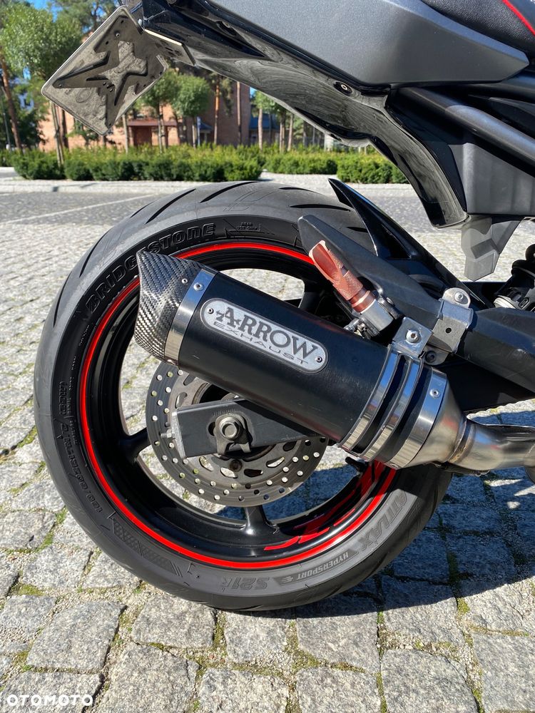 Yamaha XJ - 9