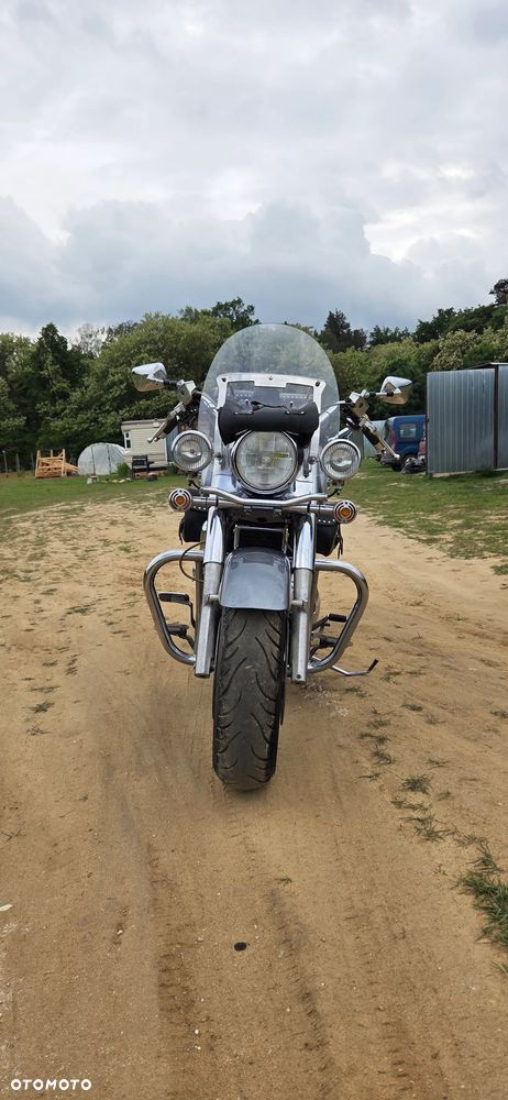 Suzuki Intruder - 7