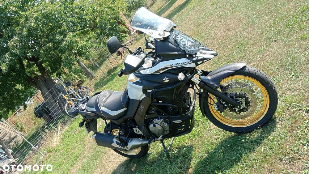 Suzuki V-STROM - 5