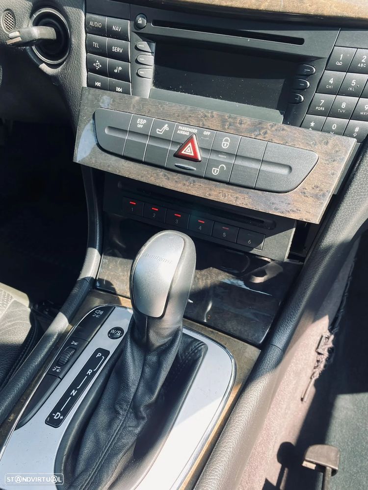 Mercedes-Benz E 270 - 11