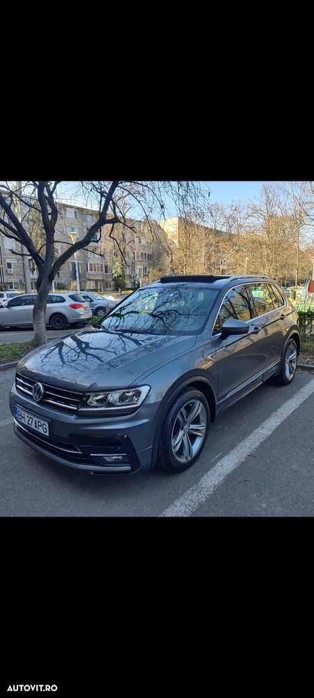 Volkswagen Tiguan - 2