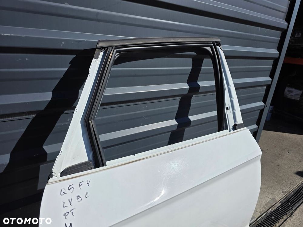 DRZWI PRAWY TYŁ AUDI Q5 FY 80A LY9C - 6