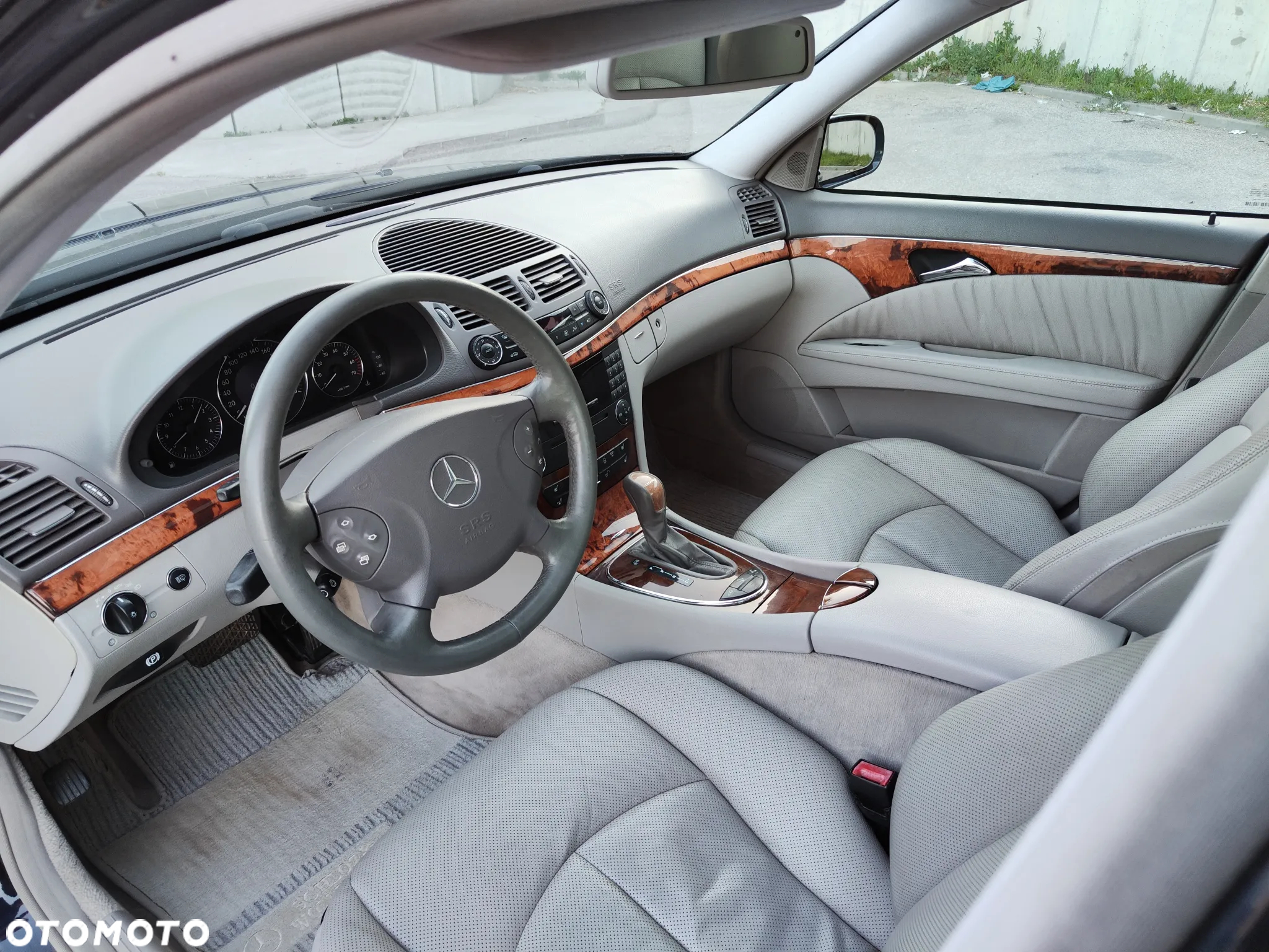 Mercedes-Benz Klasa E 500 7G-TRONIC Elegance - 13