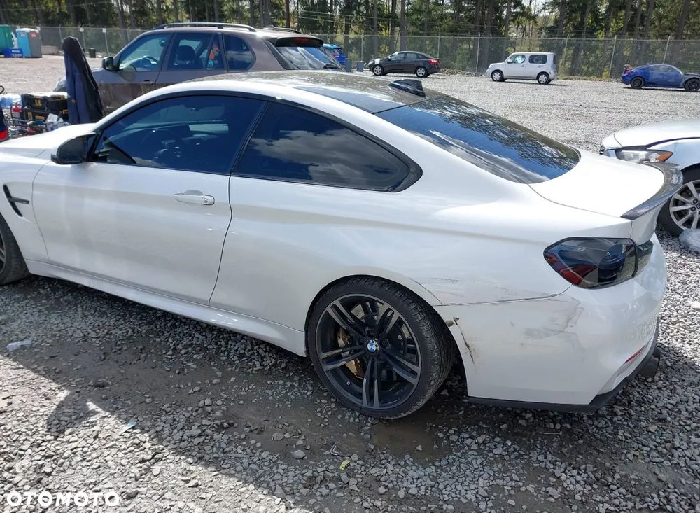 BMW M4 - 6