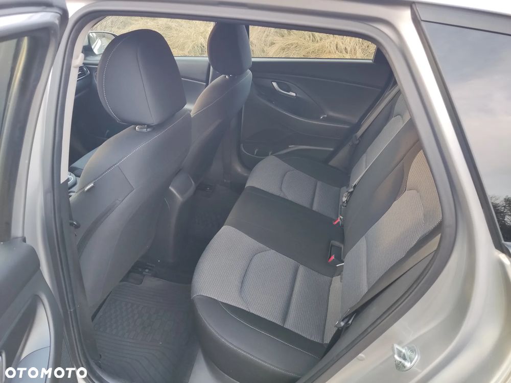 Hyundai i30 1.0 T-GDI Modern - 10