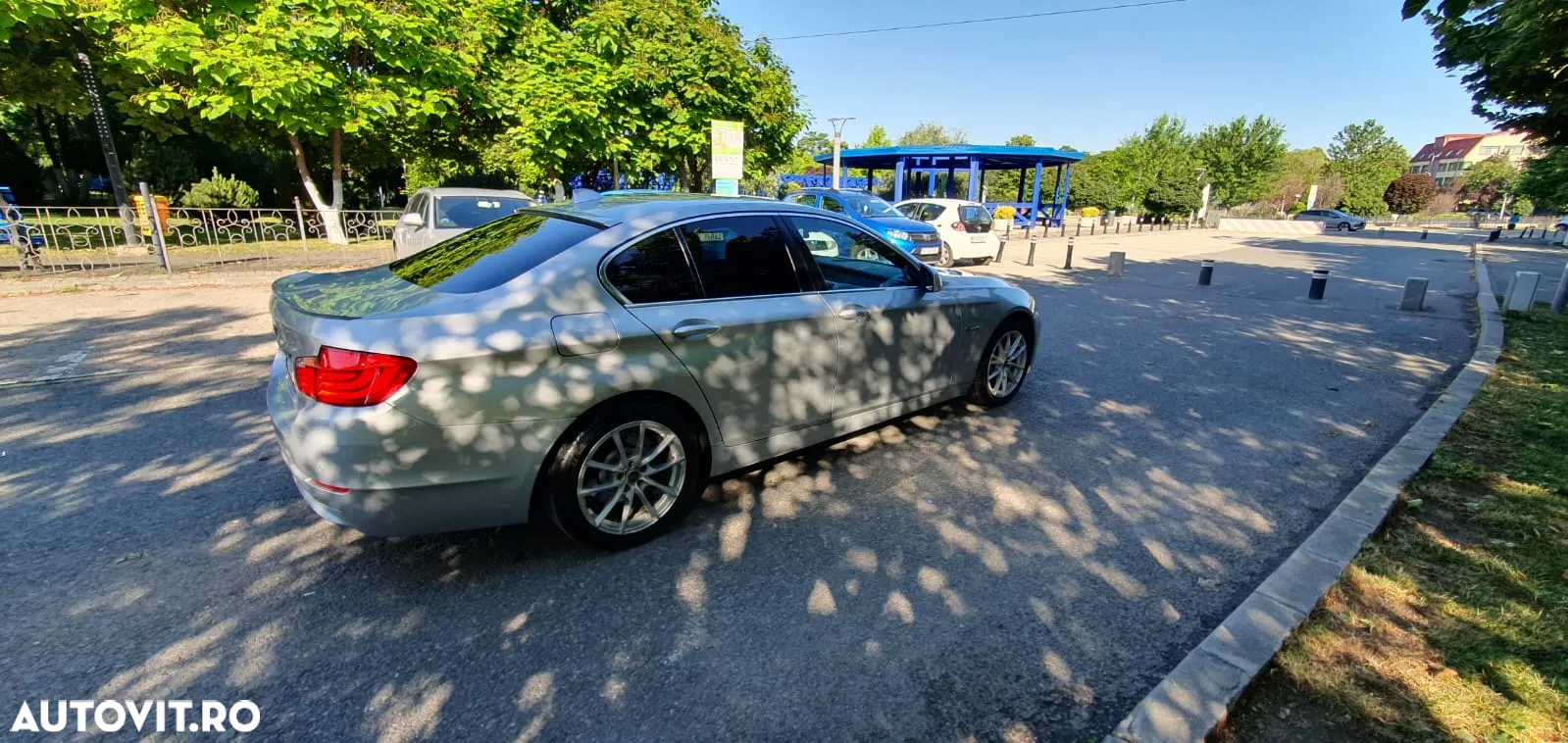 BMW Seria 5 520d - 7