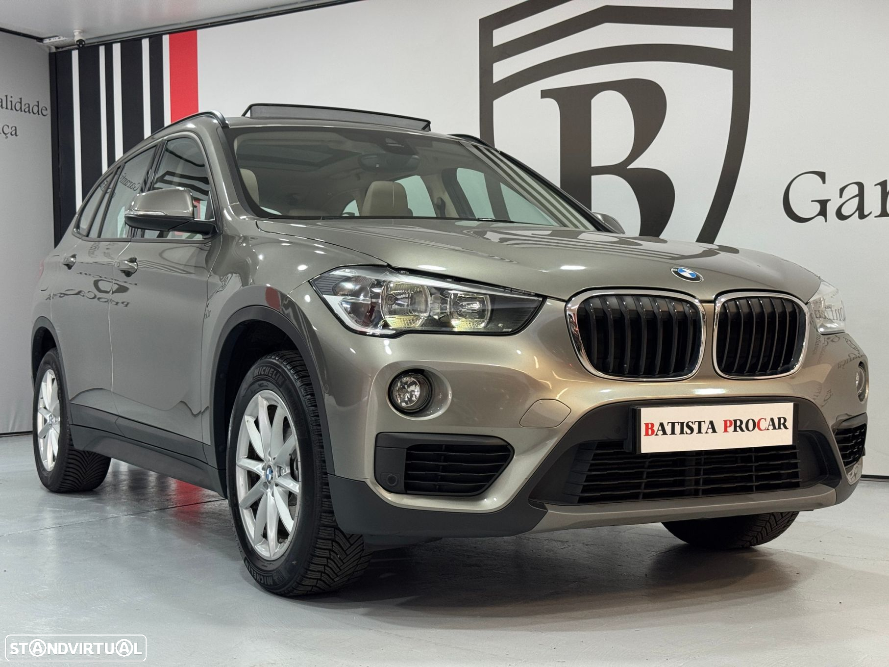 BMW X1 16 d sDrive Advantage - 12