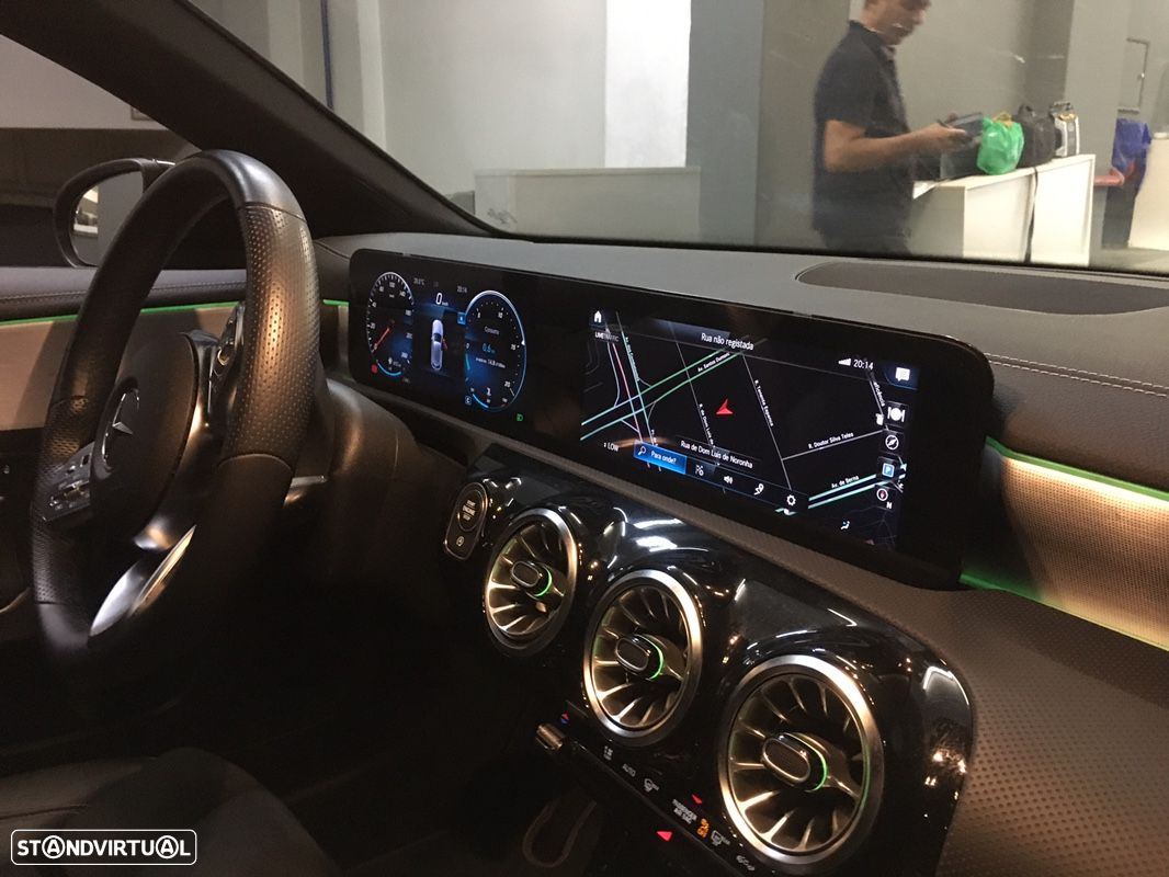 Mercedes-Benz A 180 d AMG Line - 39