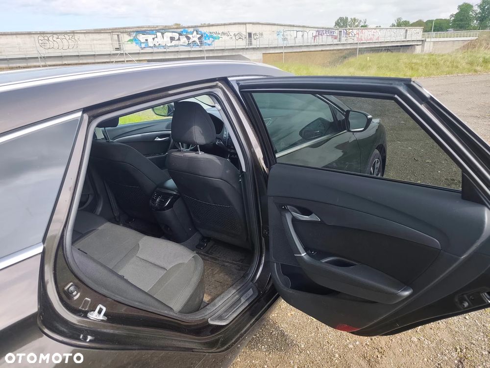 Hyundai i40 1.7 CRDi Premium DCT - 8