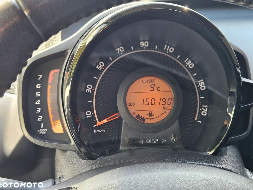 Toyota Aygo x-cite - 22