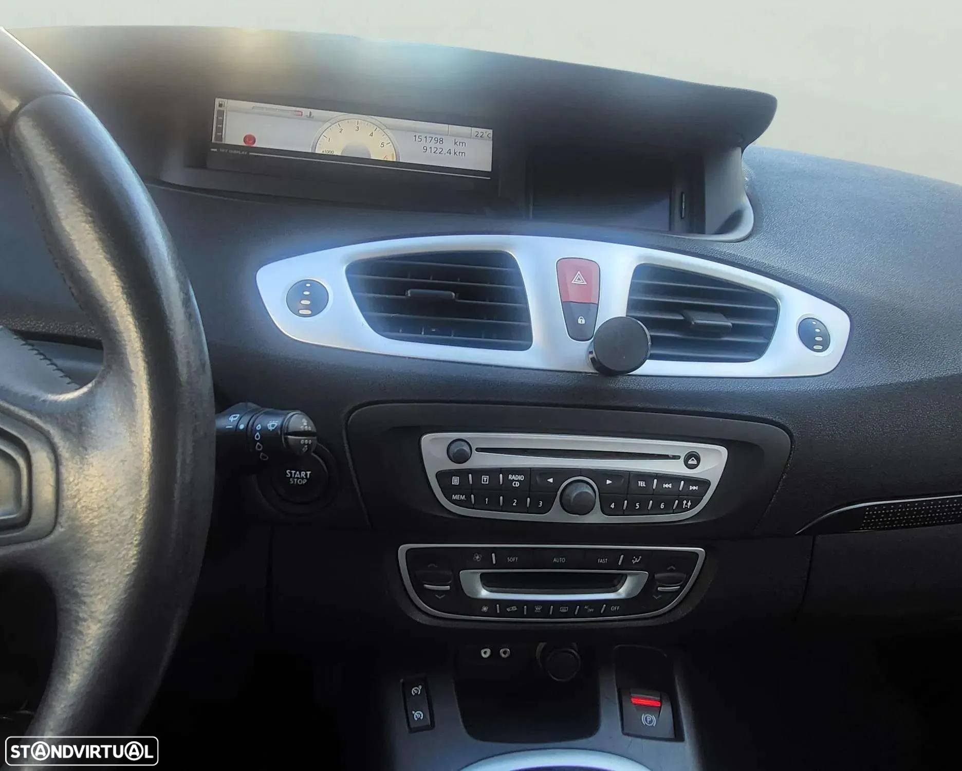 Renault Scénic 1.5 dCi Dynamique S - 17