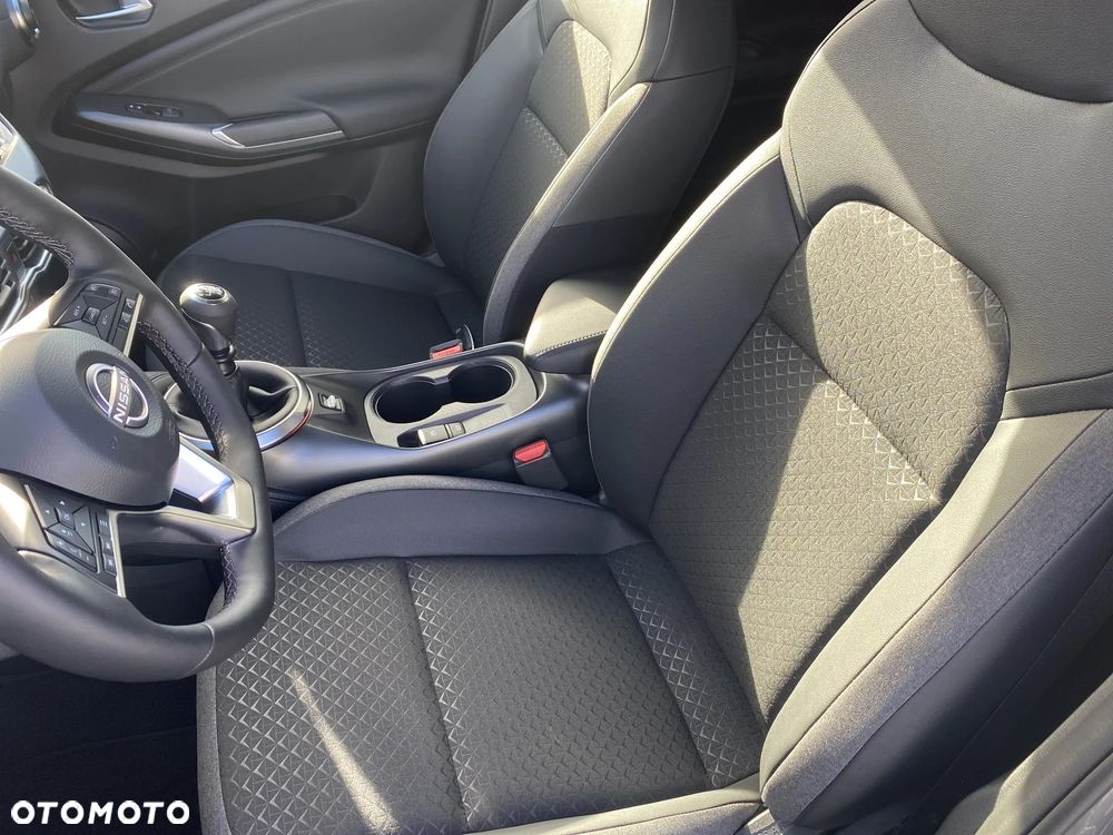 Nissan Juke 1.0 DIG-T N-Connecta - 12