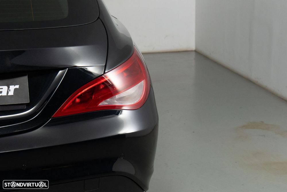 Mercedes-Benz CLA 200 d Shooting Brake Urban Aut. - 15
