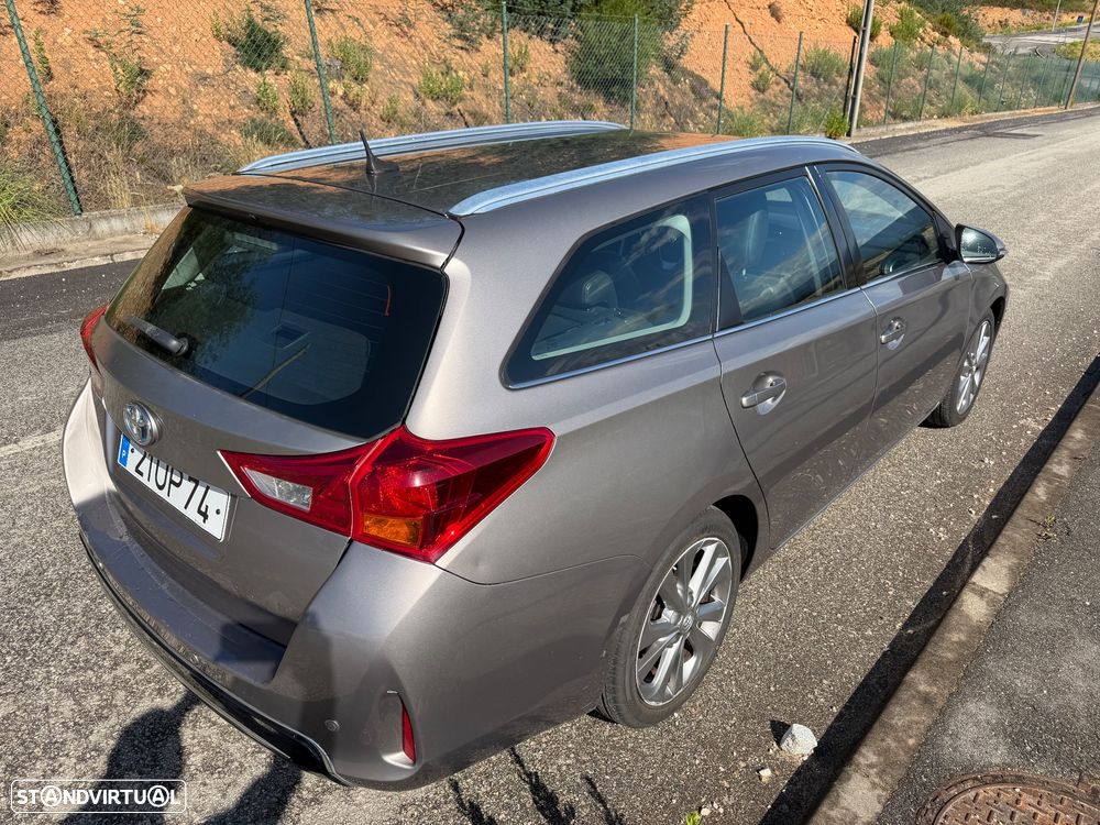 Toyota Auris Touring Sports 1.8 HSD Exclusive +TSS+Navi - 17