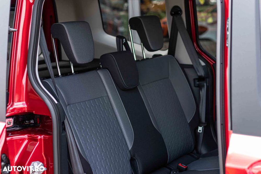 Ford Tourneo Courier 1.0 EcoBoost Titanium - 24