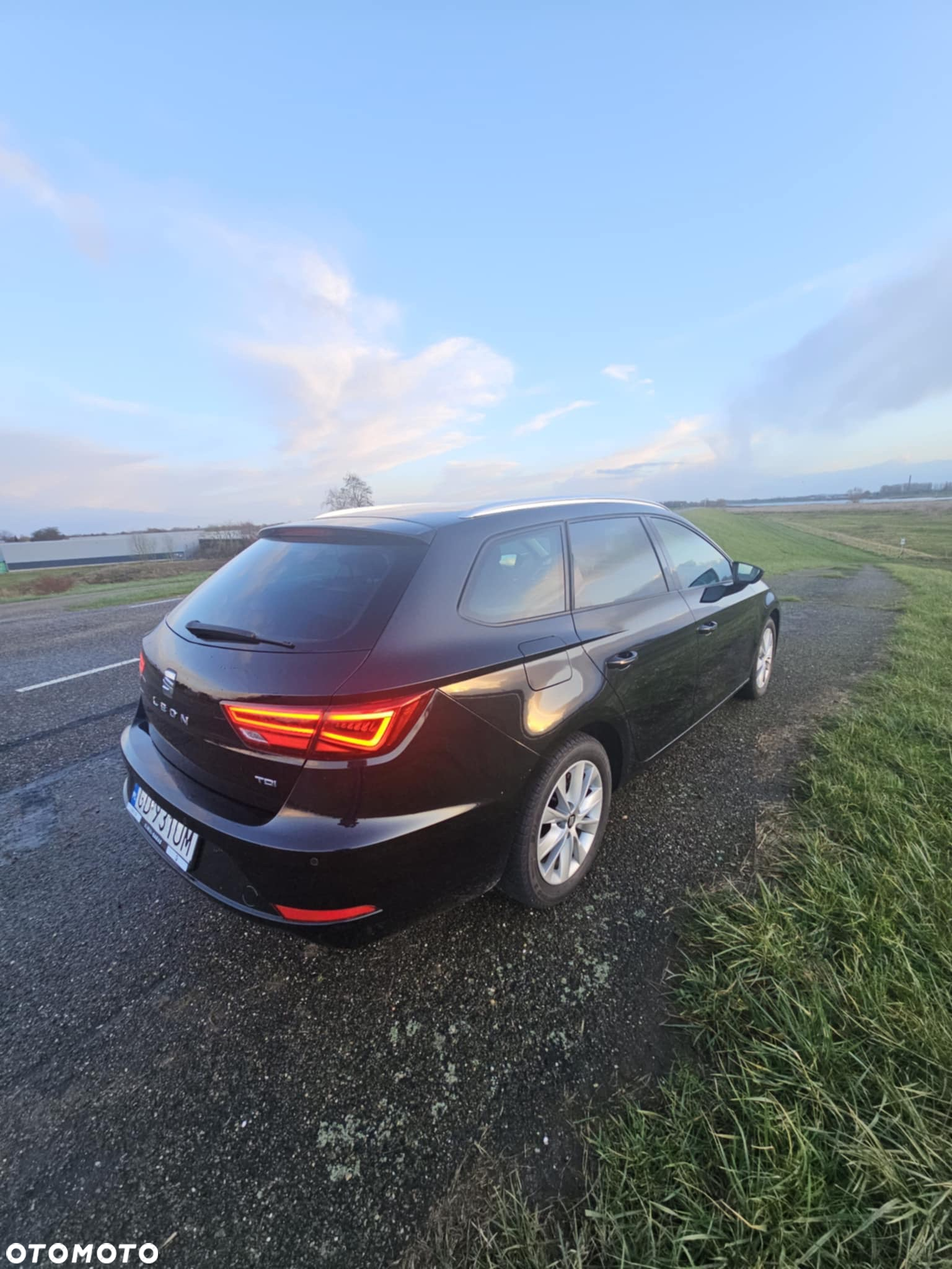 Seat Leon 1.6 TDI Style S&S - 4