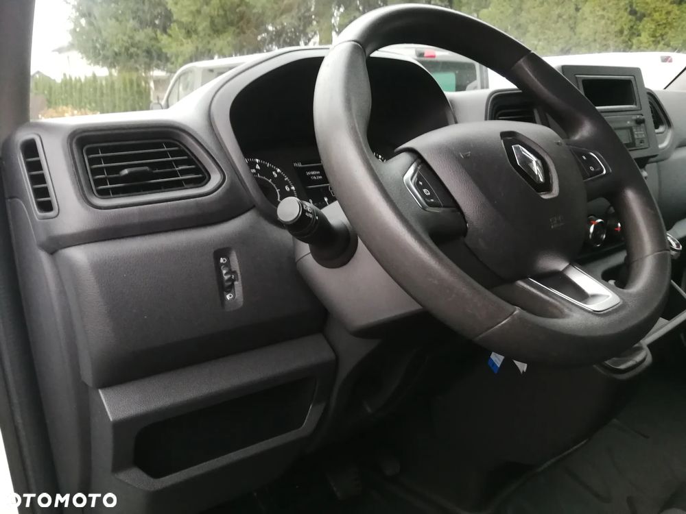 Renault Master - 18