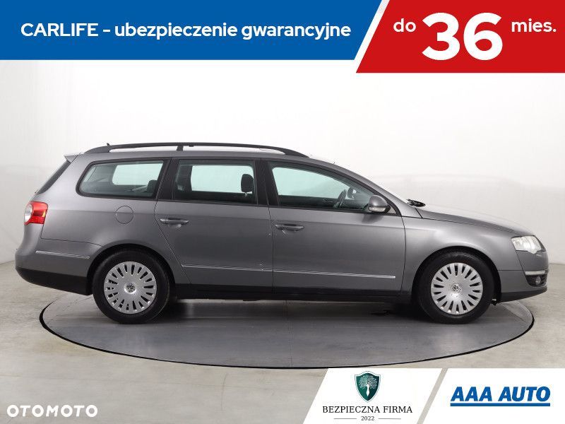Volkswagen Passat Variant - 8
