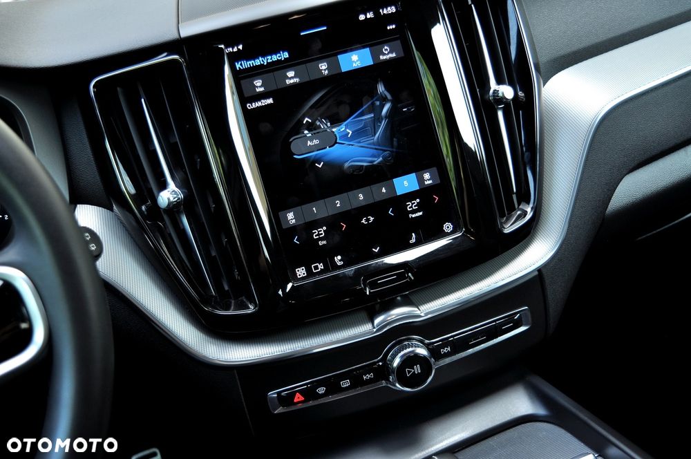 Volvo XC 60 B4 D R-Design - 34