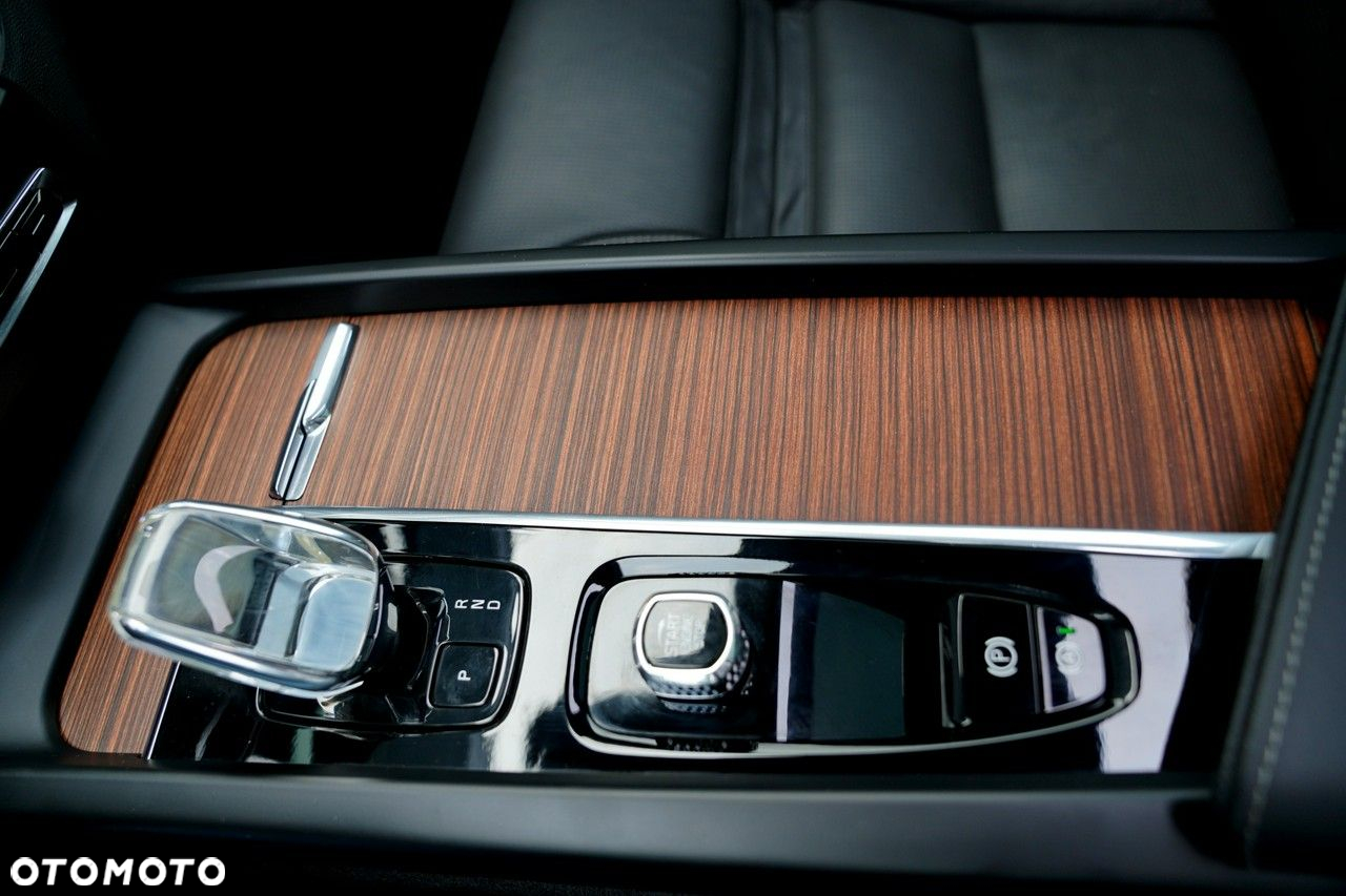 Volvo XC 60 - 30