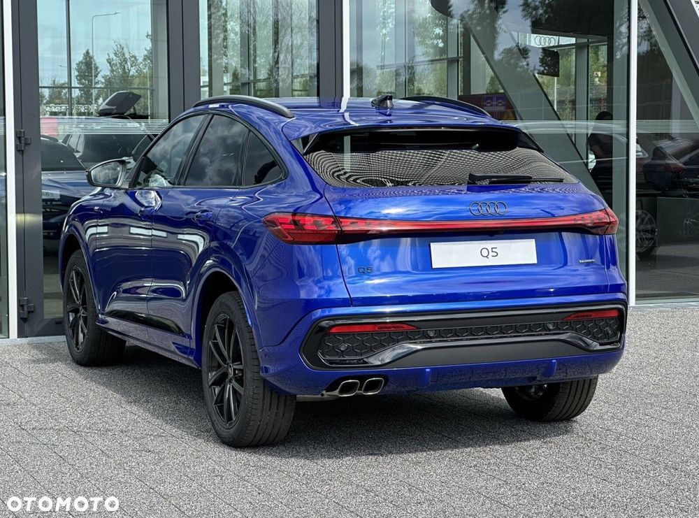 Audi Q5 Sportback - 9