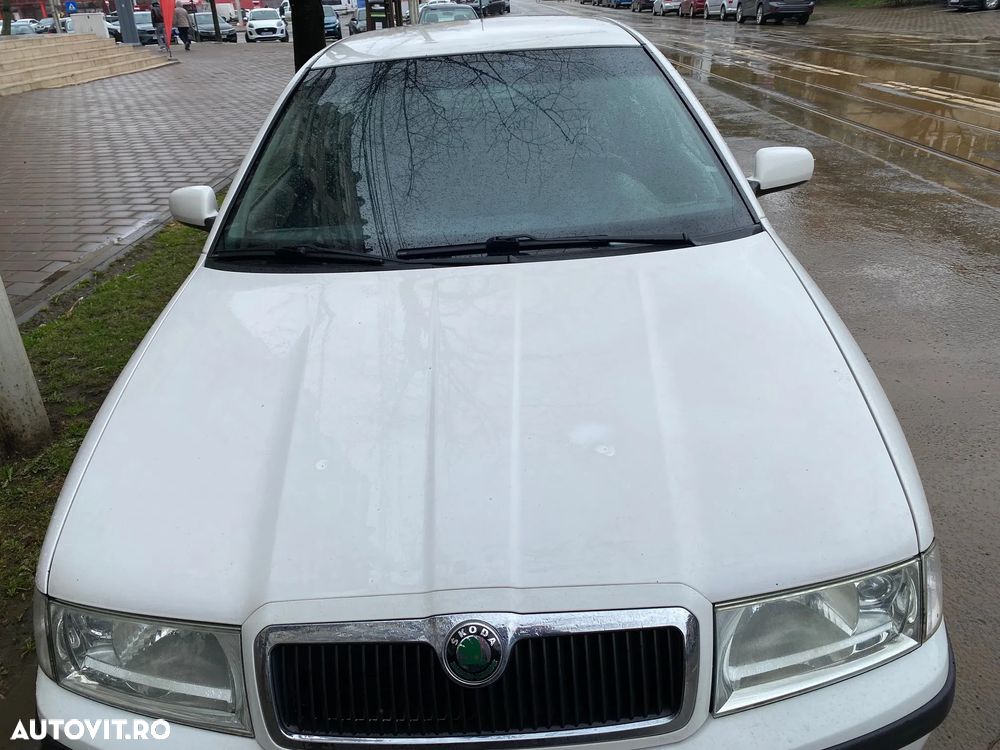 Skoda Octavia Tour 1.6 - 5