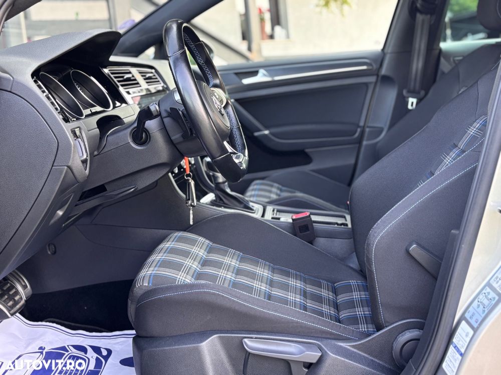 Volkswagen Golf 1.4 GTE Plug-In-Hybrid DSG - 14