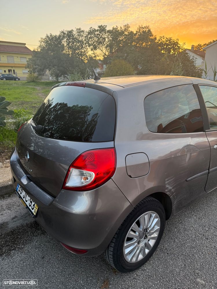 Renault Clio 1.2 16V GT - 28