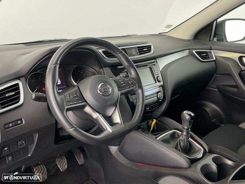 Nissan Qashqai 1.3 DIG-T N-Connecta - 15
