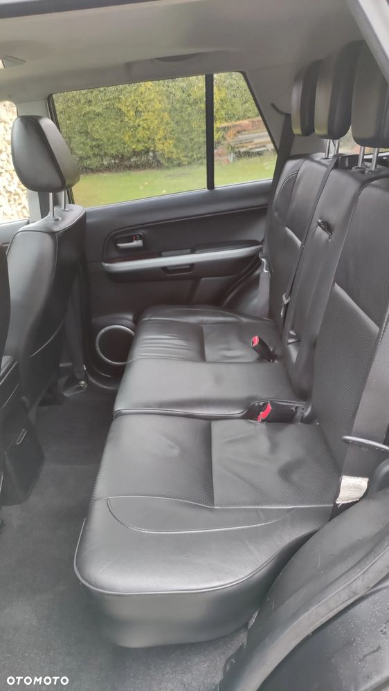 Suzuki Grand Vitara 1.9 DDiS De Luxe - 24