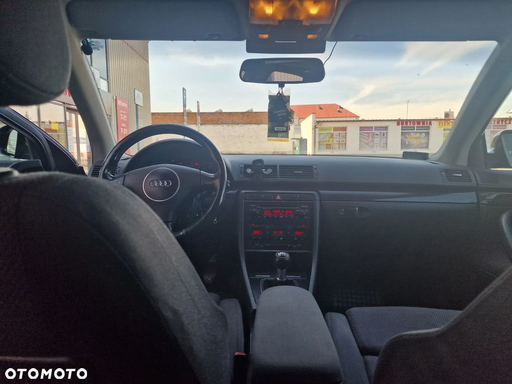 Audi A4 Limousine 1.8 T - 16