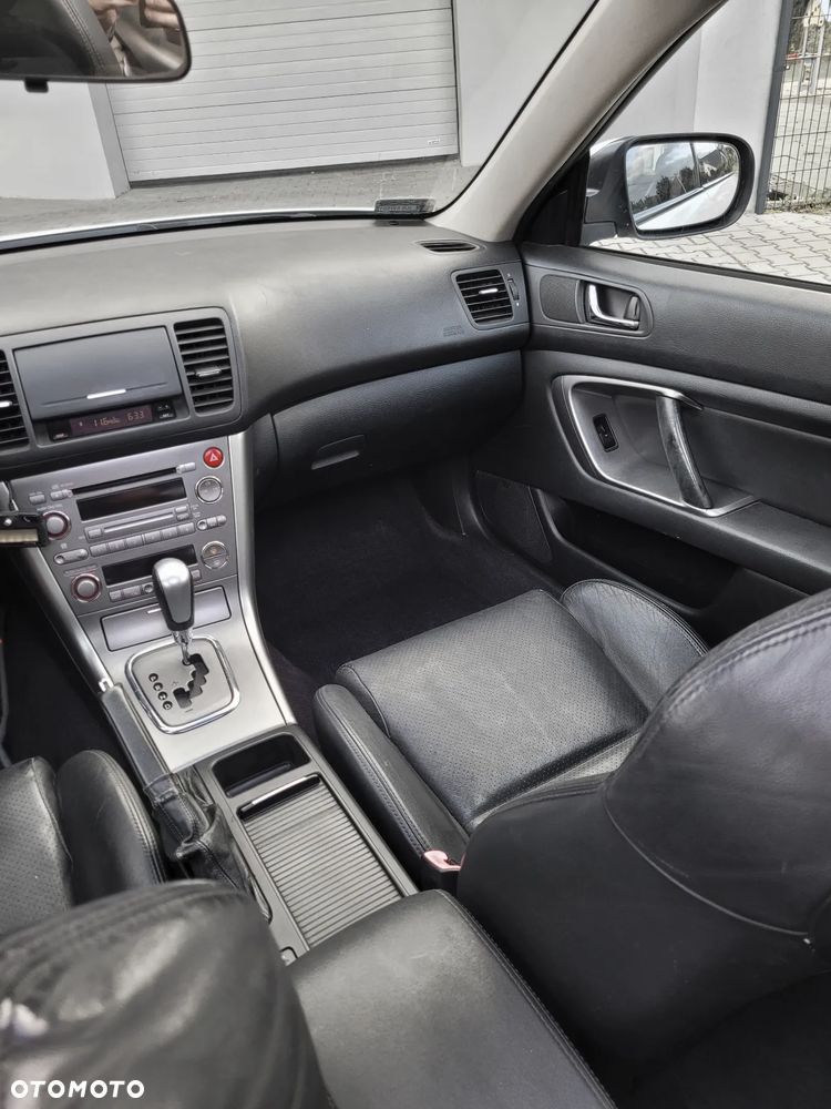 Subaru Legacy SW 2.5i AT - 15